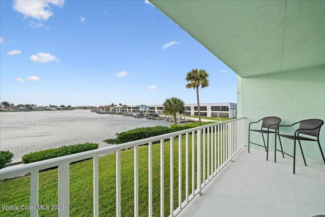 Photo of Unit 2202 at 1750 Commodore Boulevard
