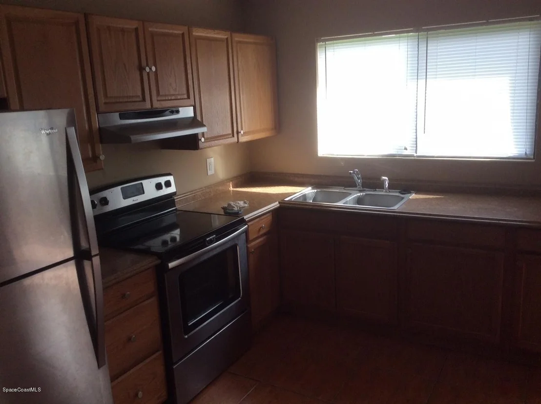 Photo of 1359 Carr Circle NE