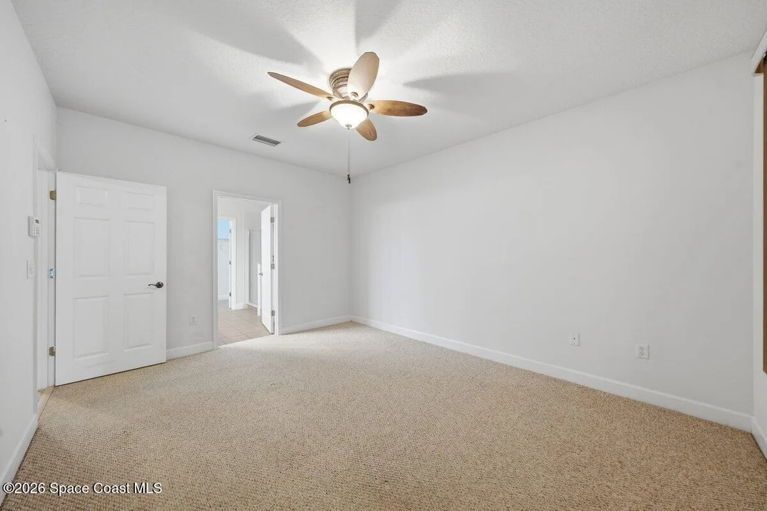 Photo of 594 Dryden Circle