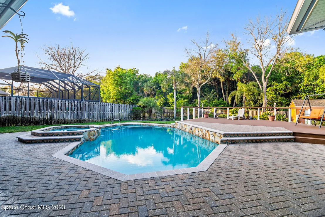 Photo of 240 City Point Road