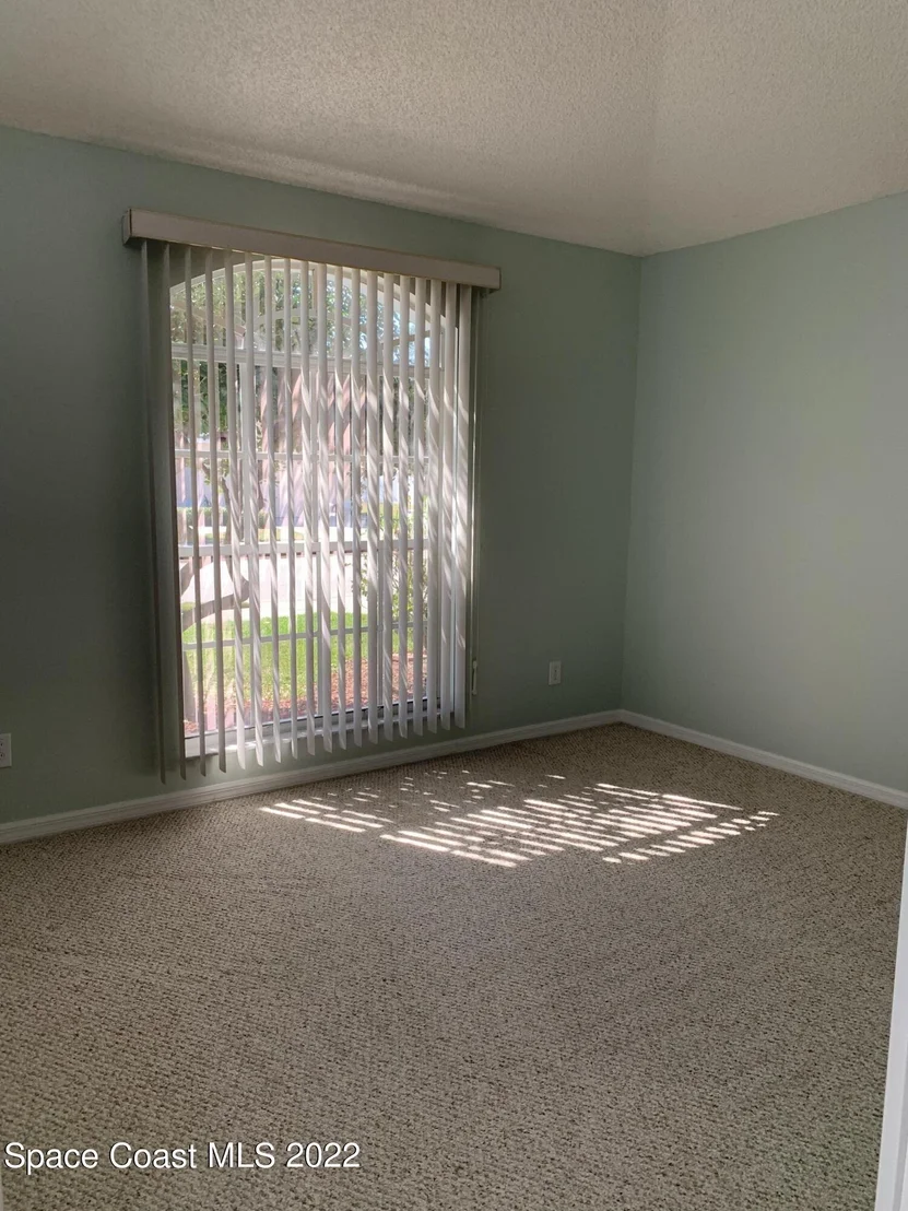Photo of 982 Shaw Circle