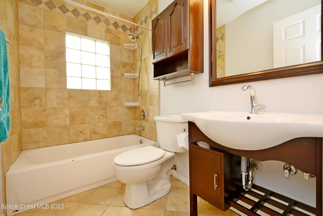 Photo of 2579 Coventry Road