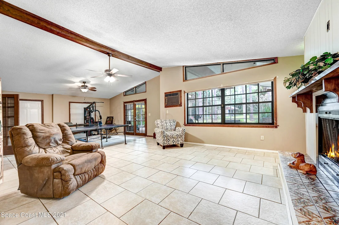 Photo of 2533 Meadow Lane