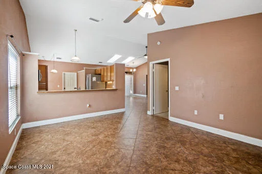 Photo of 1657 Clover Circle