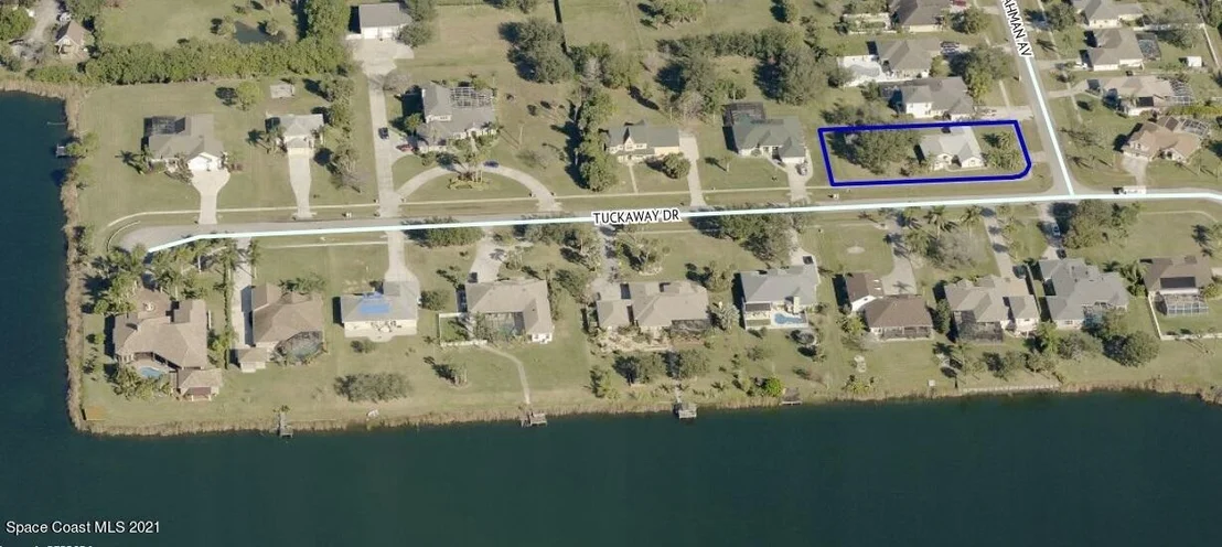 Photo of 1200 Tuckaway Drive
