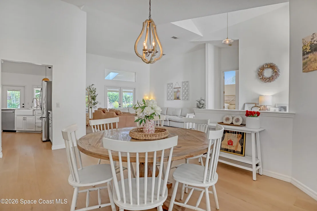 Photo of 402 Peregrine Drive