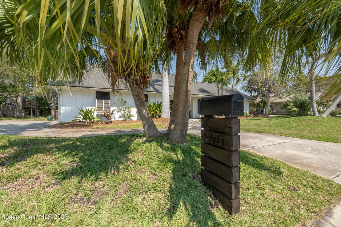Photo of 460 Monaco Drive