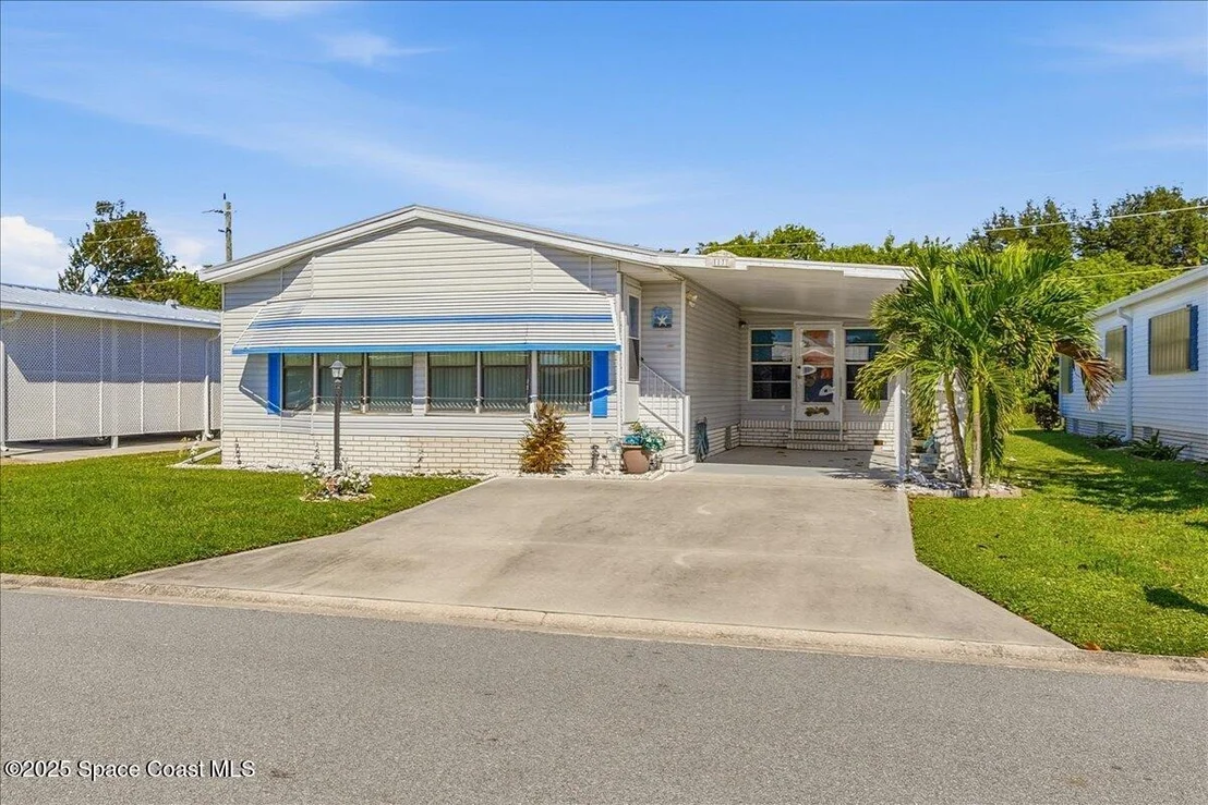 Photo of 1131 Tequesta Drive
