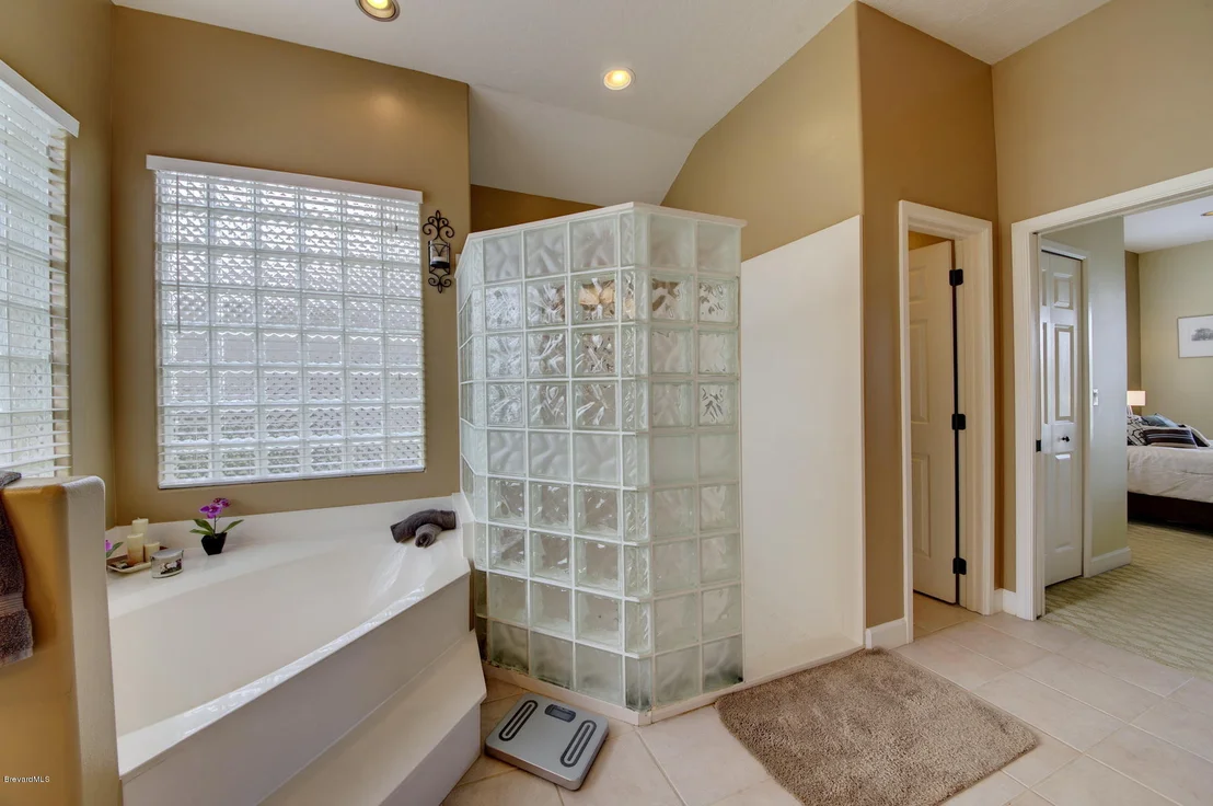 Photo of 1007 Heatherwood Way
