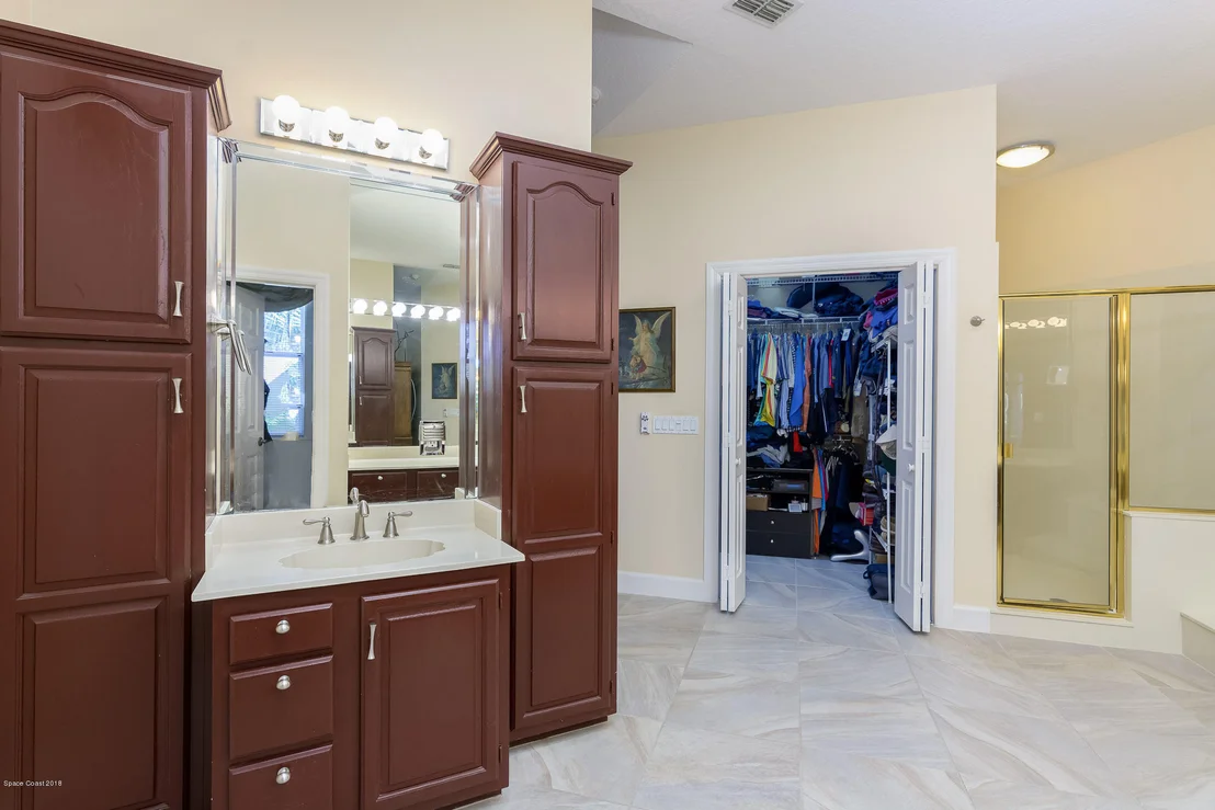 Photo of 789 Oak Park Drive