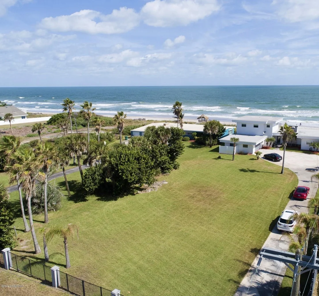 Photo of 1945 N Highway A1a N