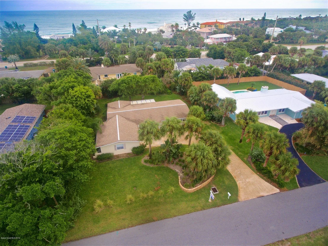 Photo of 307 Hibiscus Trail