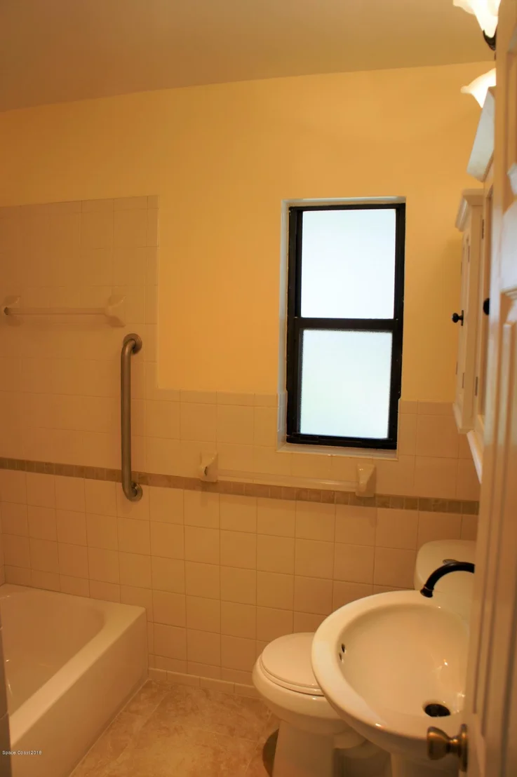 Photo of 456 Willow Lane