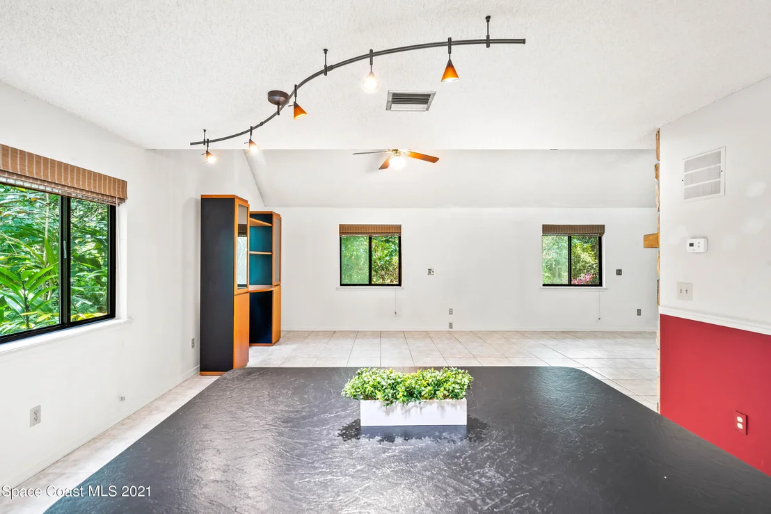 Photo of 5495 Allen Street