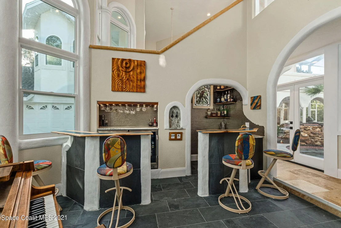 Photo of 472 Peregrine Drive