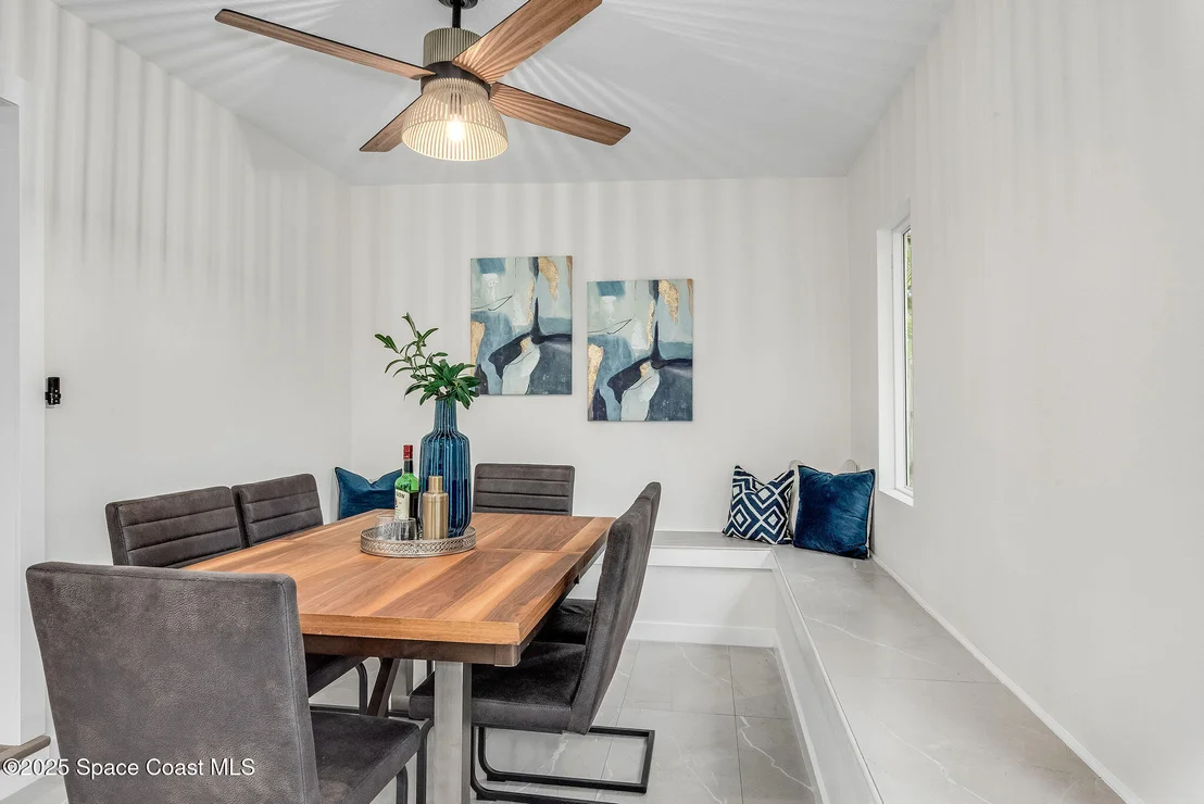 Photo of 124 Uranus Court