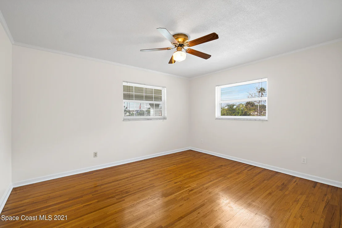 Photo of 1726 Golfview Drive