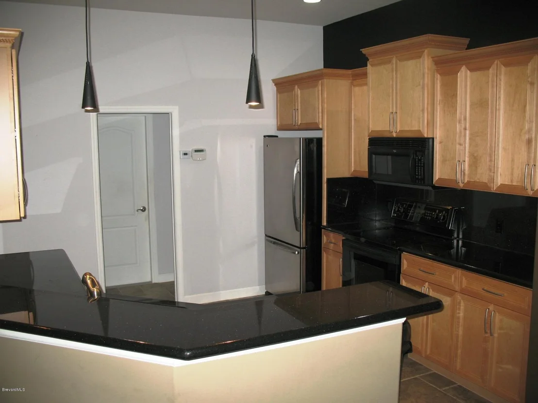 Photo of 2426 Oakcrest Lane