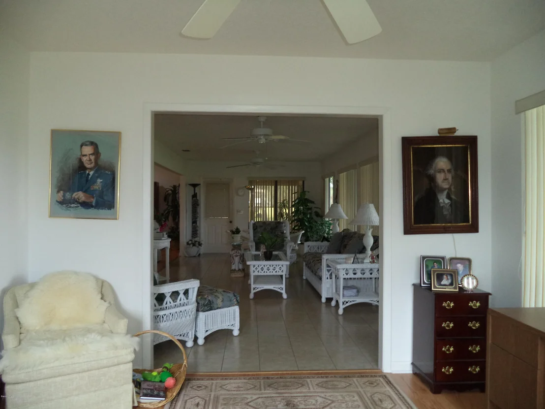 Photo of 1158 Continental Avenue