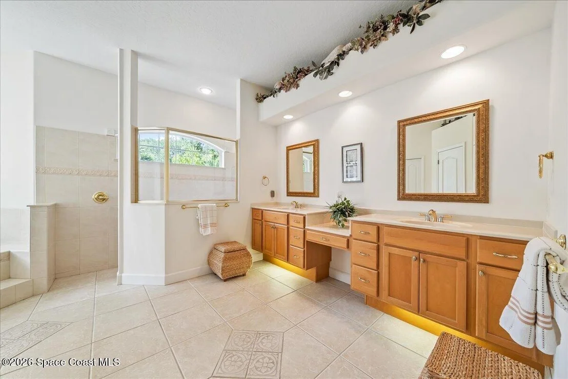 Photo of 4389 Ligustrum Drive