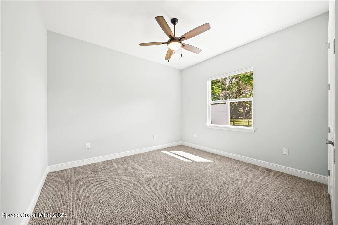 Photo of 2255 Seminole Boulevard