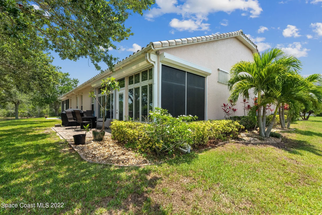 Photo of 557 Willis Way