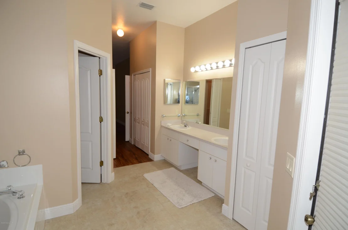 Photo of 802 Potomac Drive