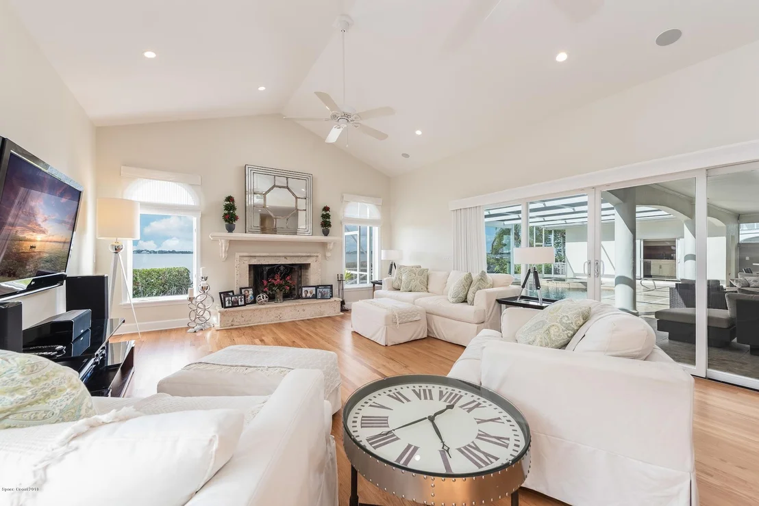 Photo of 538 Lanternback Island Drive