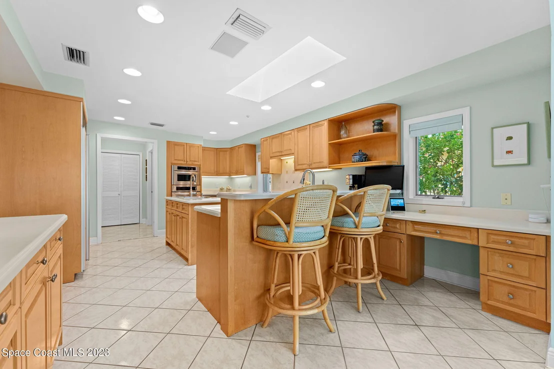 Photo of 751 Malibu Lane