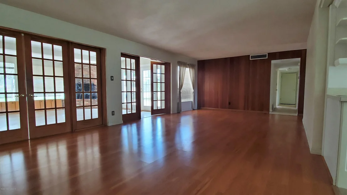 Photo of 30 Bougainvillea Drive