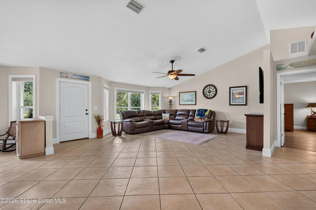 Photo of 5365 Pine Street