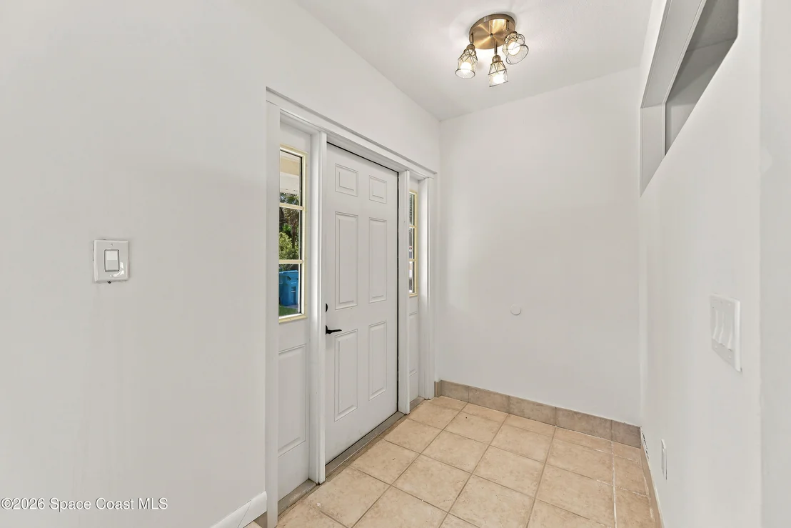 Photo of 215 Pelican Drive