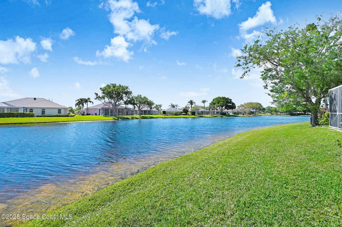 Photo of 2548 Addington Circle