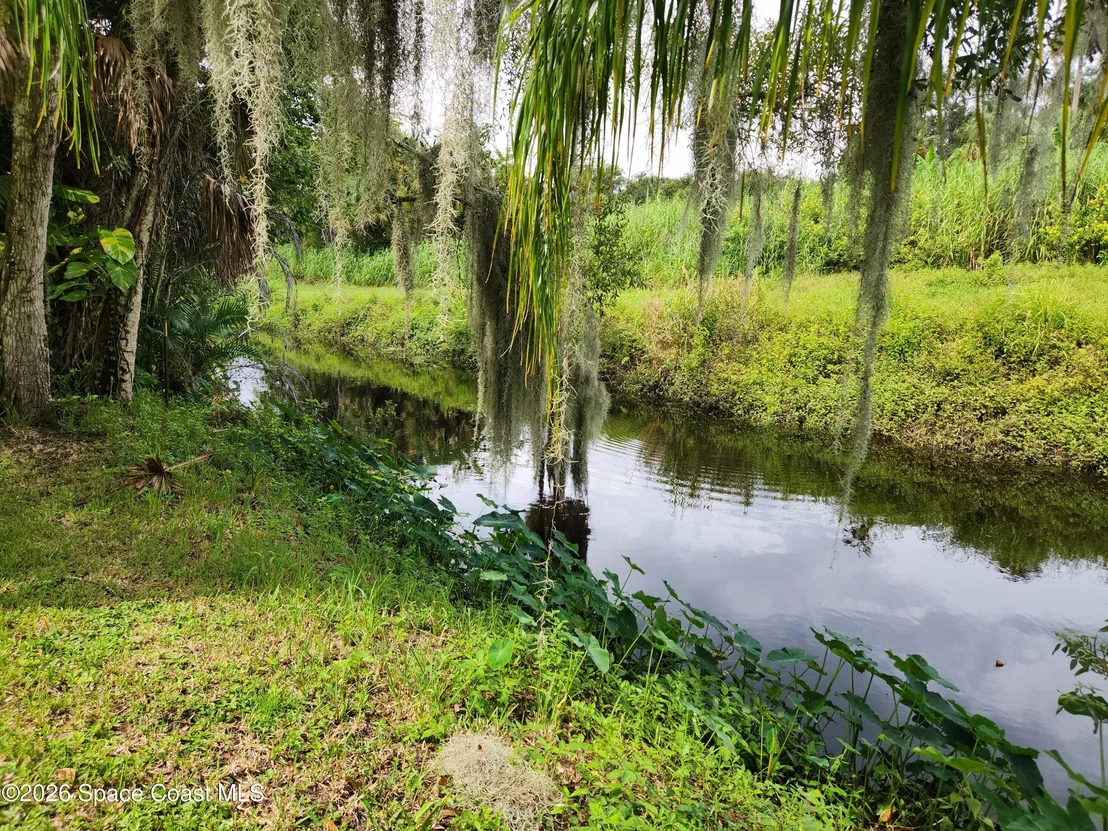 Photo of 2250 Floridiane Drive