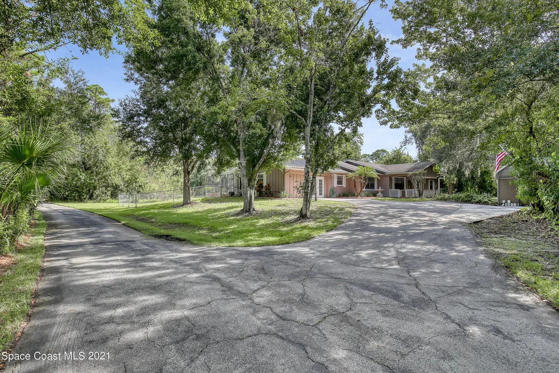 Photo of 4240 Deerwood Trail