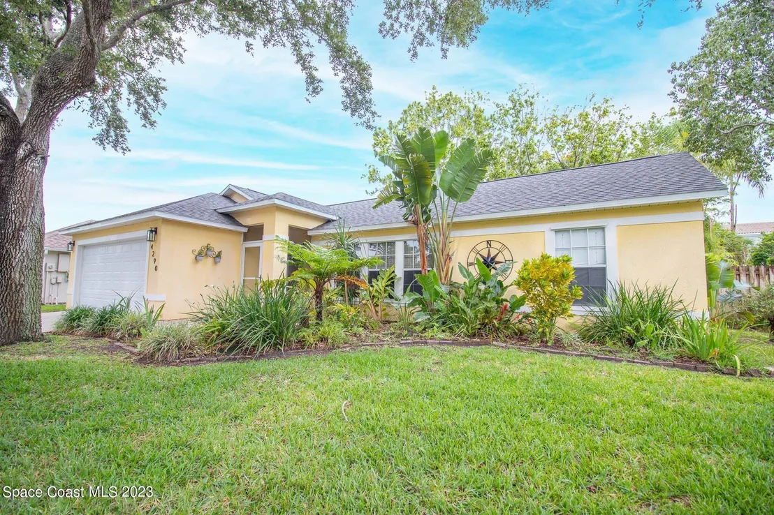 Photo of 4290 Silver Lake Drive