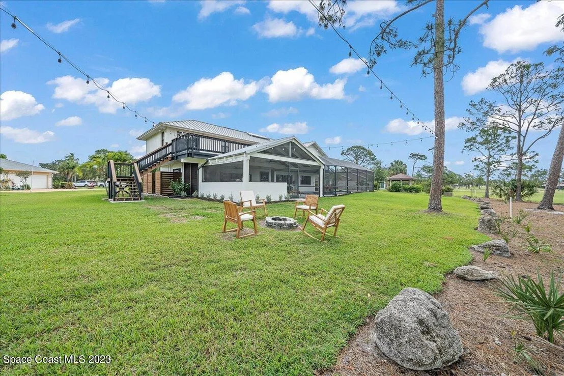 Photo of 520 Whispering Pines Circle