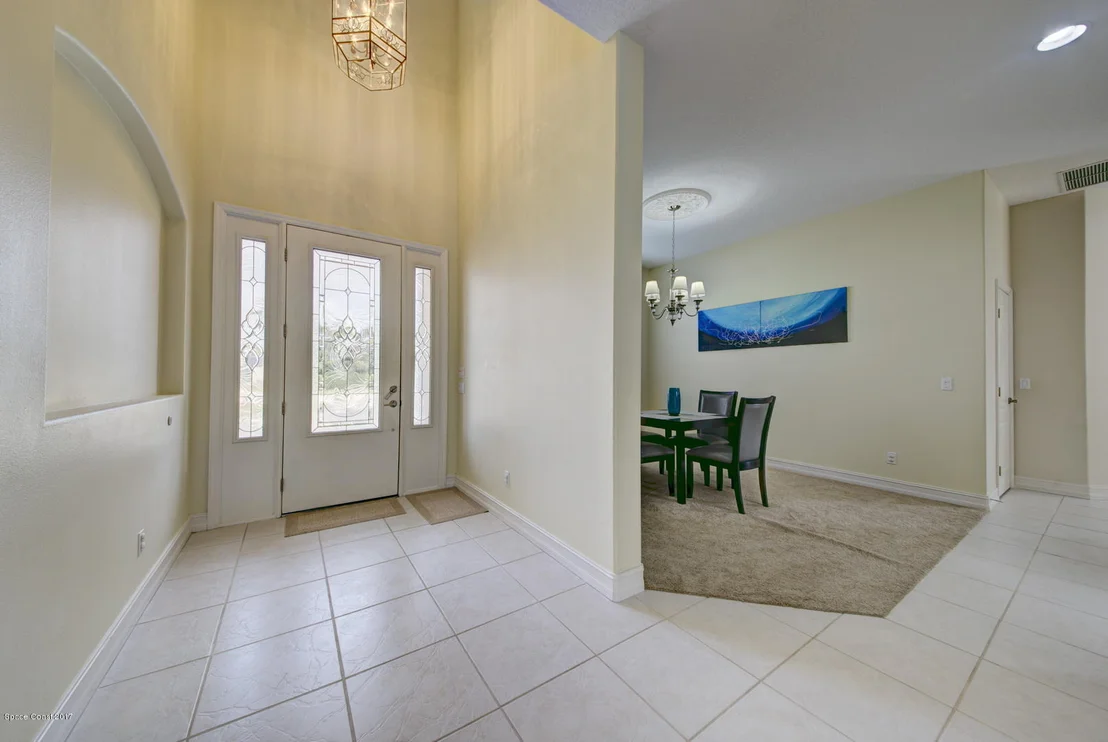 Photo of 1021 Stratford Place