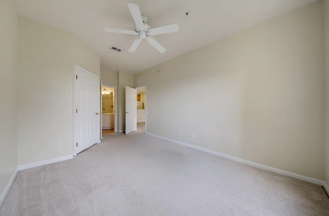 Photo of Unit 310 at 3848 Lexmark Lane