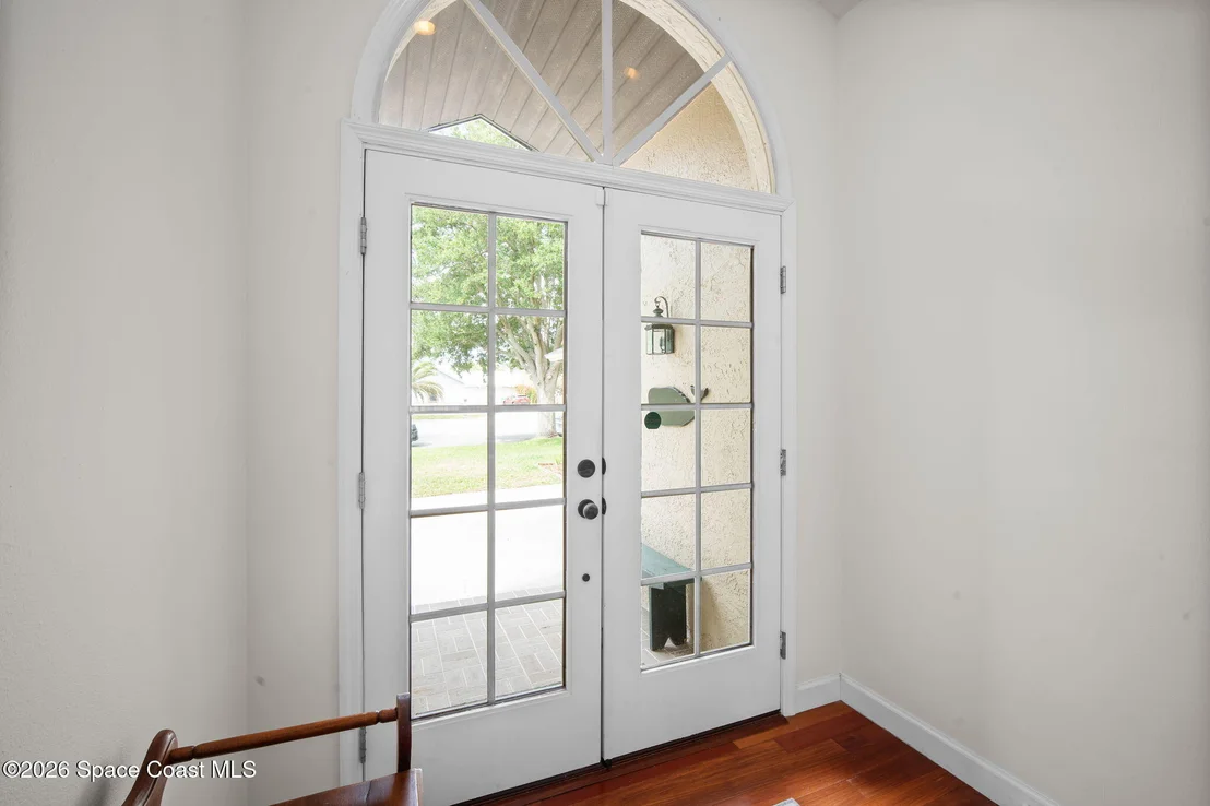 Photo of 432 Crystal Lake Drive