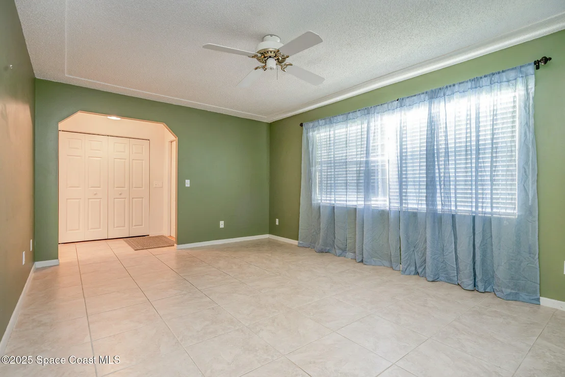 Photo of 2823 Wright Avenue