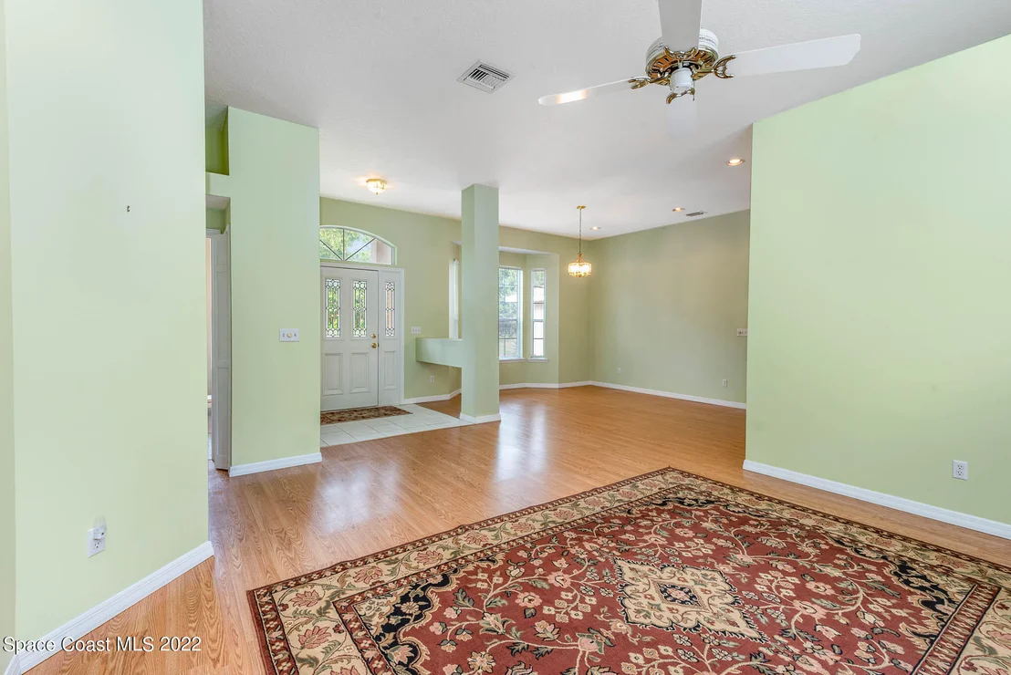Photo of 3396 Lionel Road