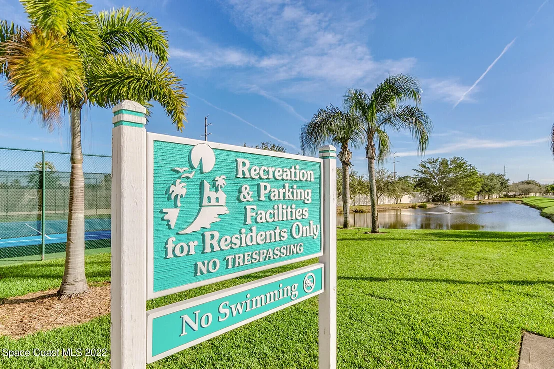 Photo of 218 Waterside Drive