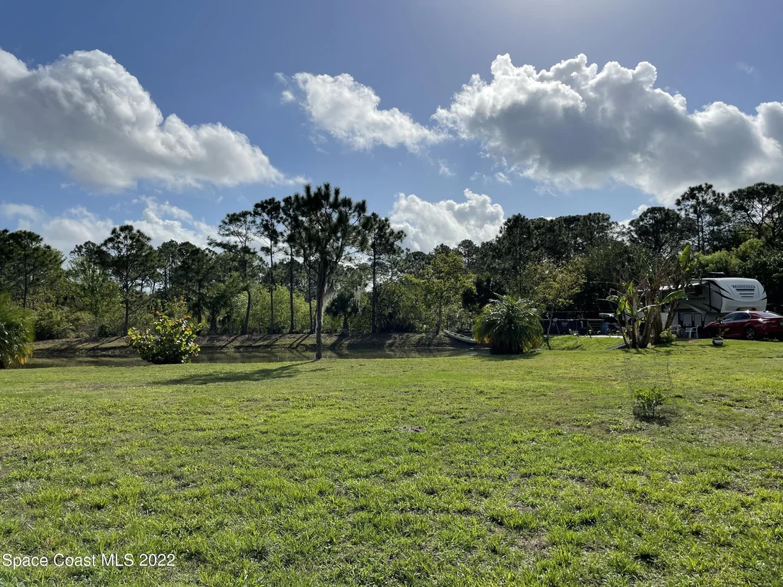 Photo of 2550 Grant Road