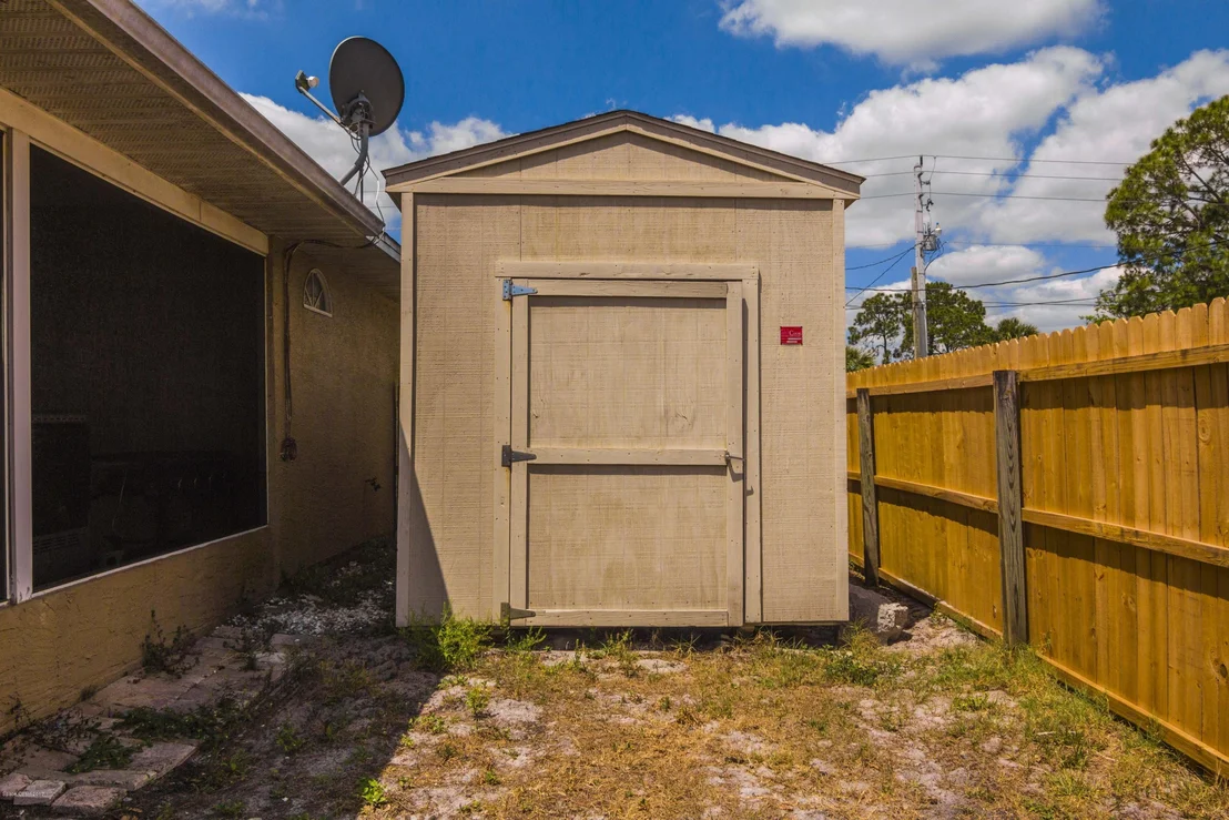 Photo of 6855 Cedar Avenue