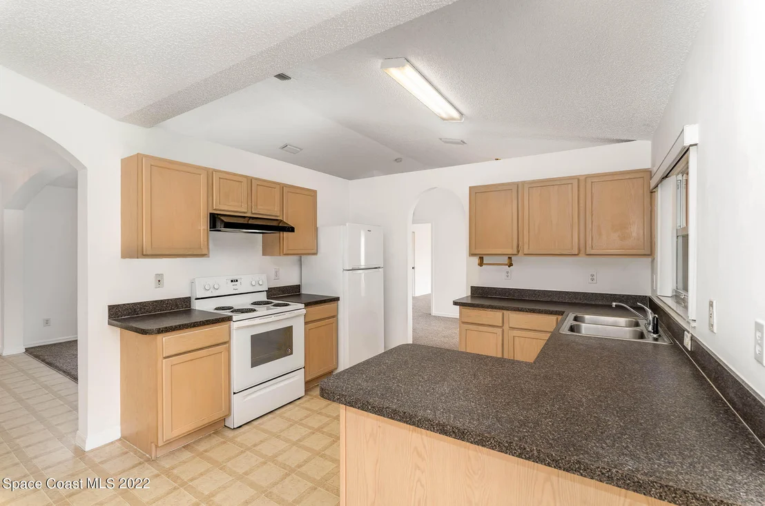 Photo of 1707 Elmhurst Circle SE