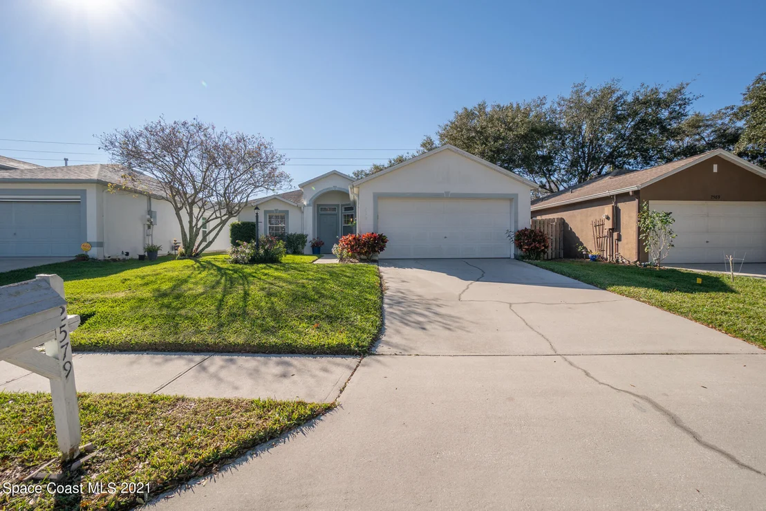 Photo of 2579 Alicia Lane