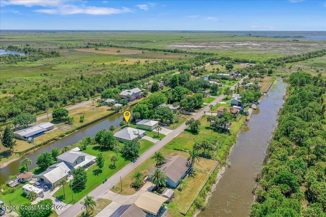 Photo of 5265 Evinrude Road