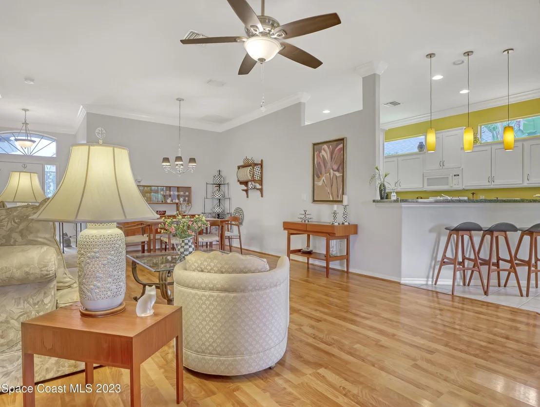 Photo of 904 Suntree Woods Drive