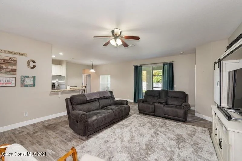 Photo of 1034 Morgan Circle NE